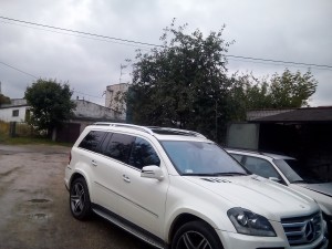 mercedes-gl-550-v8