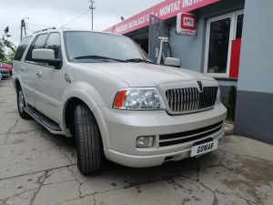 Lincoln Navigator