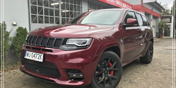 Jeep Grand Cherokee SRT 6.4L V8 460KM